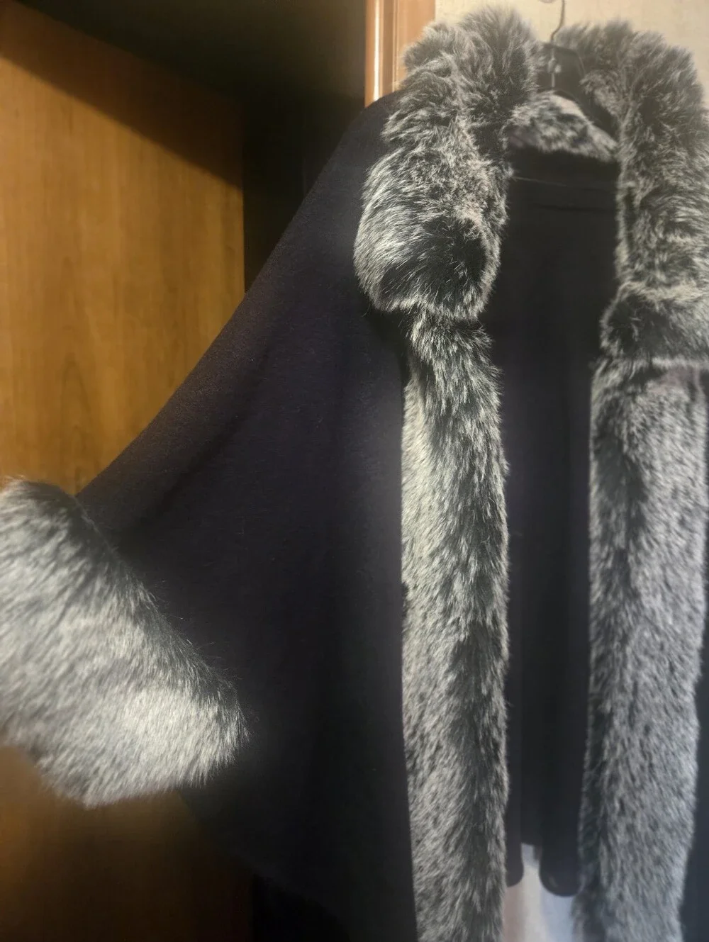 Black Fur-Trim Cape Wrap - Luxurious Winter Accessory